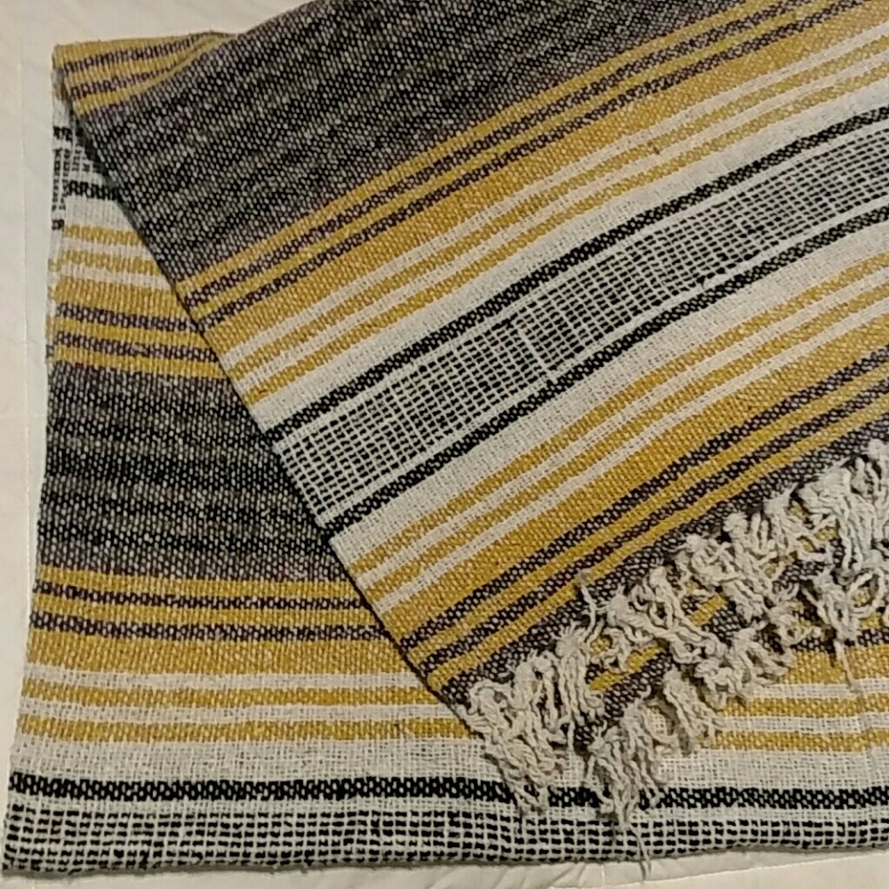Yellow mexican blanket